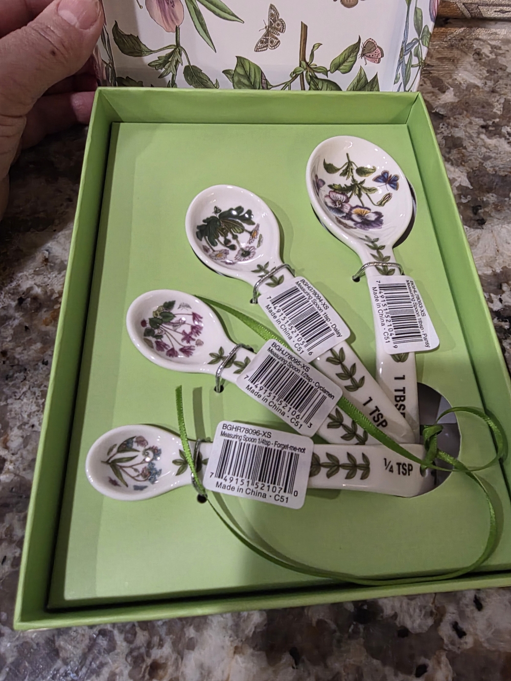 Portmeirion Botanic Garden 4- Piece Porcelain Measuring Spoon Set.